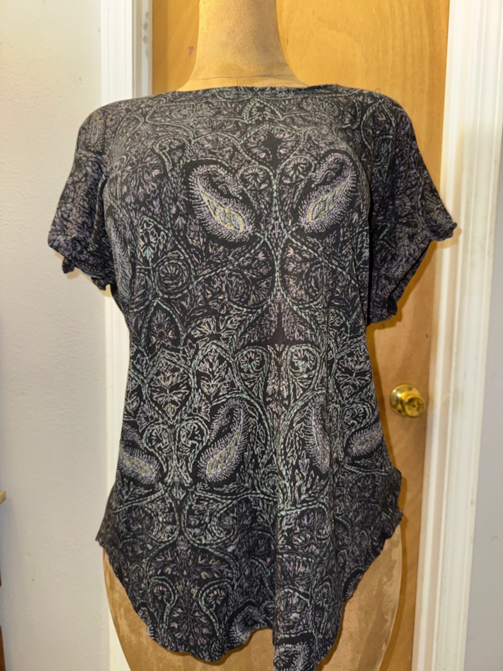 LUCKY BRAND Women's Paisley Short Sleeve Tee, split back tee, soft, tunic 1X